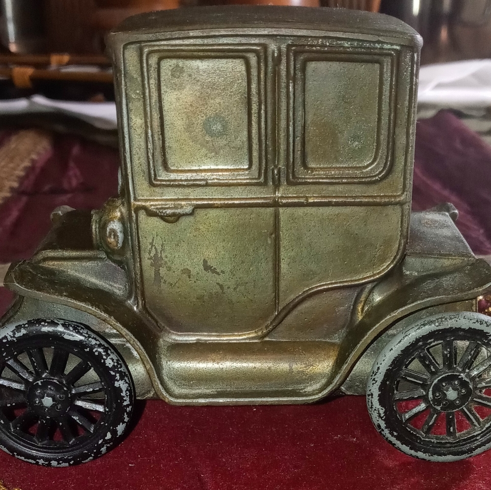 Vintage electric Baker's 1910 metal Bank